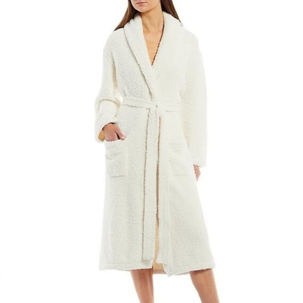 Barefoot Dreams Cream Hooded Plush Robe with Belt - Picture 9 of 9